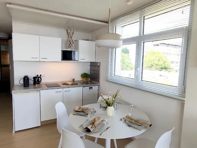 Pools, Sauna Und Balkon Mit Panoramablick شقة *