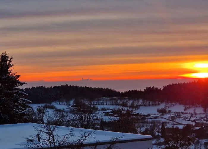 Pools, Sauna Und Balkon Mit Panoramablick