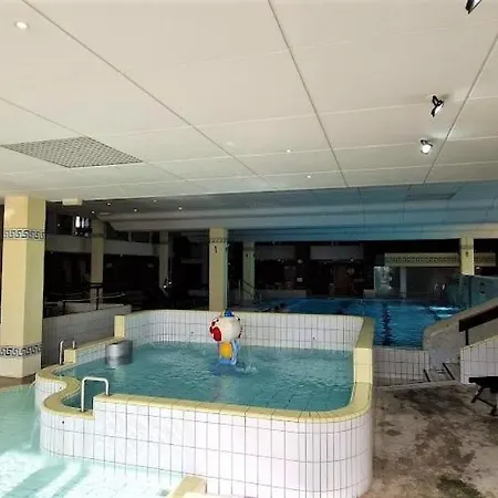 Pools, Sauna Und Balkon Mit Panoramablick Apartamento