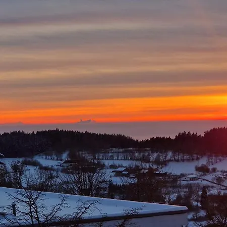 Pools, Sauna Und Balkon Mit Panoramablick